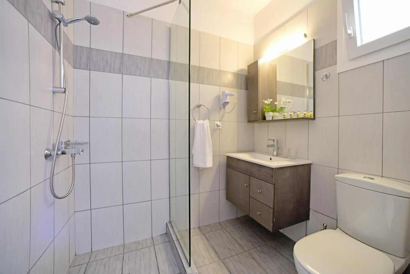 Palapart Gikas Suites And Studios