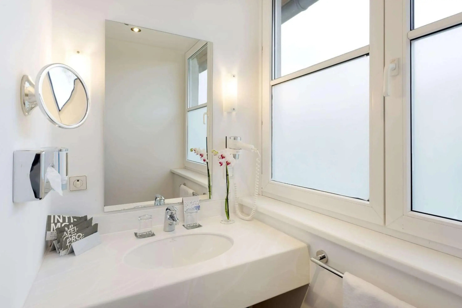 B&B HOTEL Krefeld-Süd