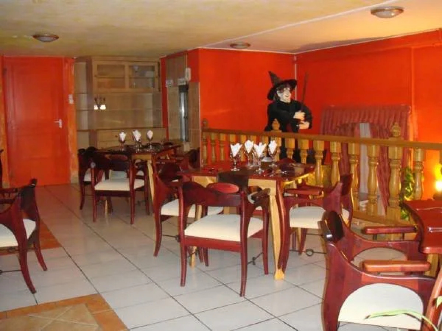 Boszorkány Tanya Étterem És Panzió