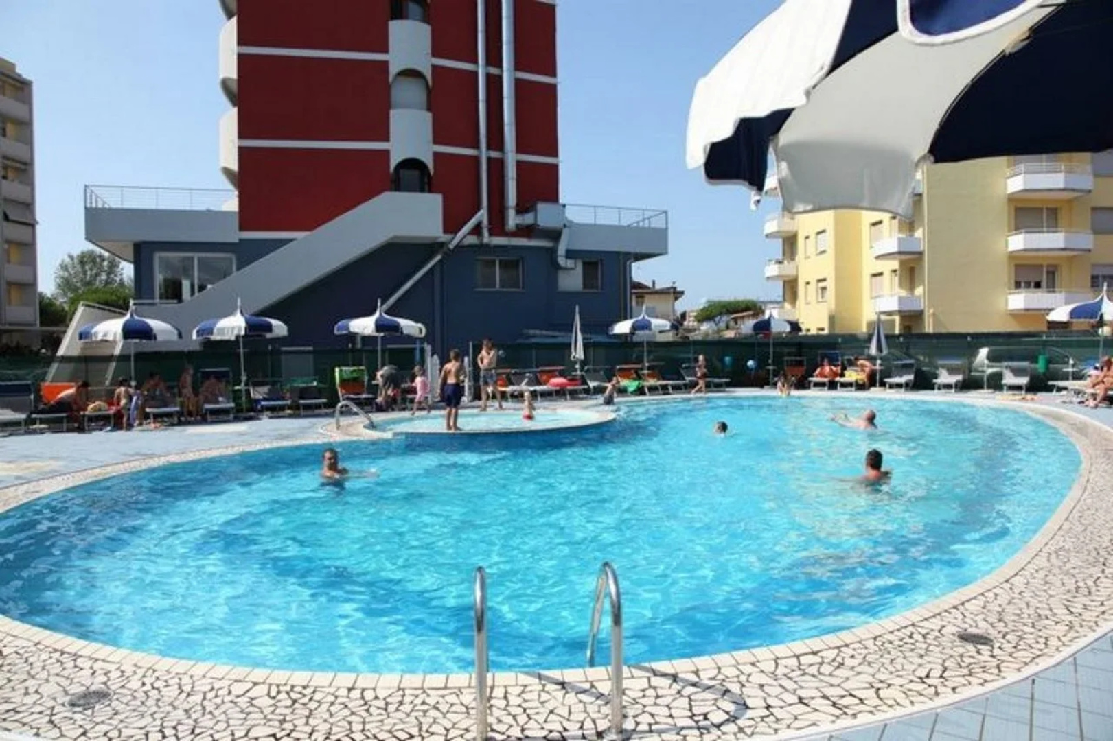 Hotel Ambassador