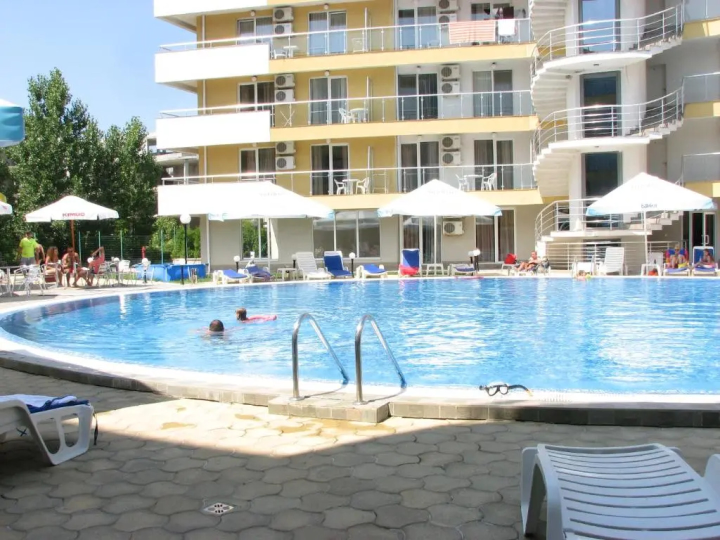 Two-Bedroom Apartment Donika