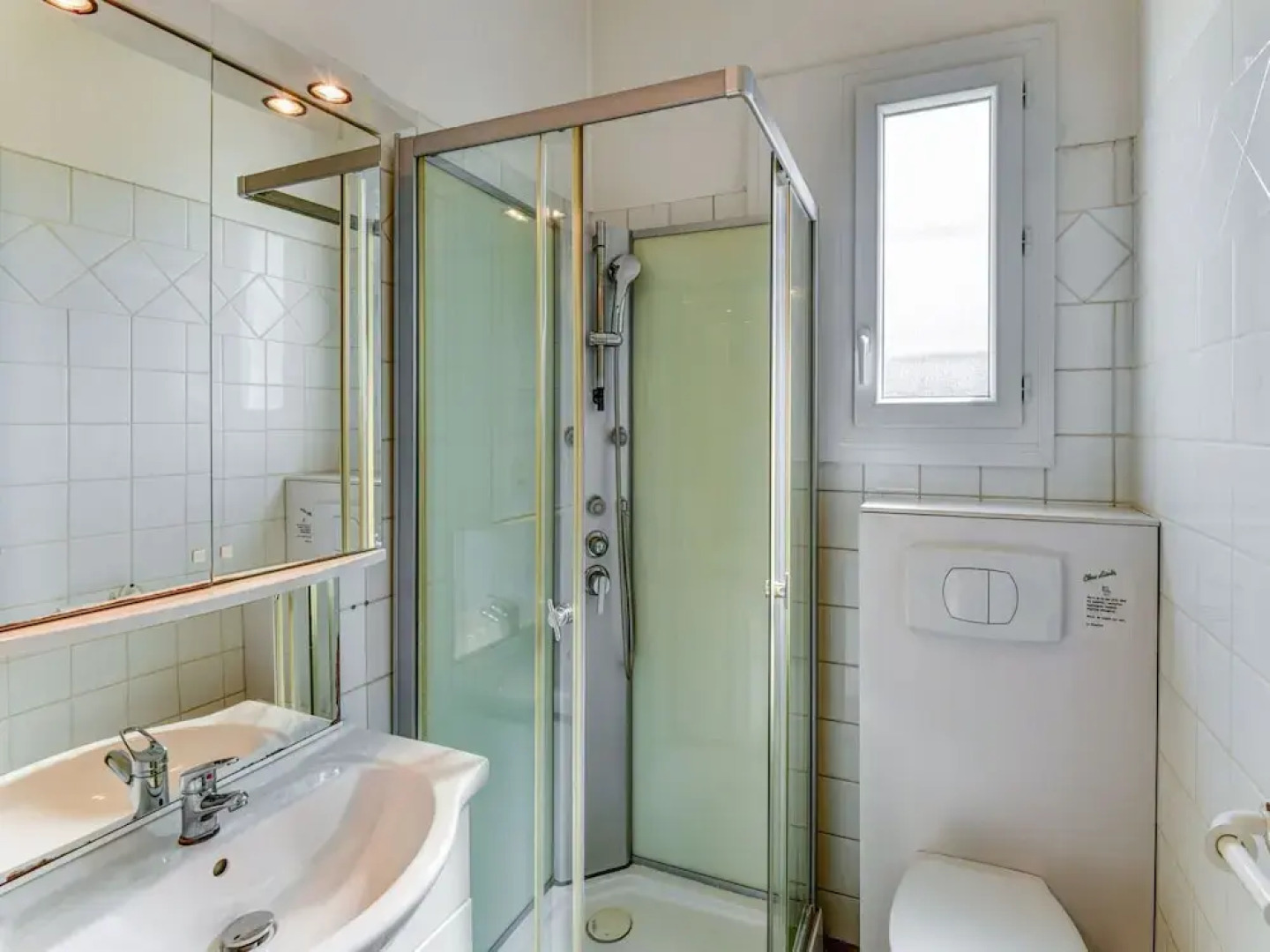 Holiday Home With Pool in Saint-savinien