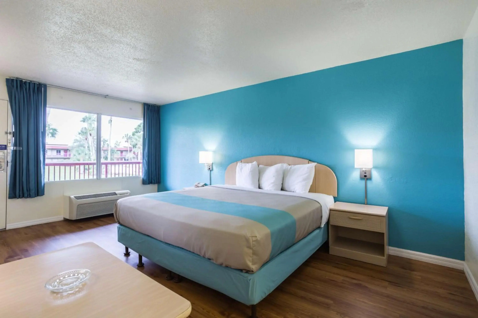 Motel 6 Spring Hill, FL - Weeki Wachee