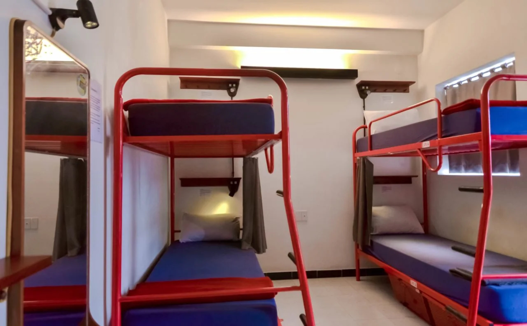 Mojzo Dorm - Hostel