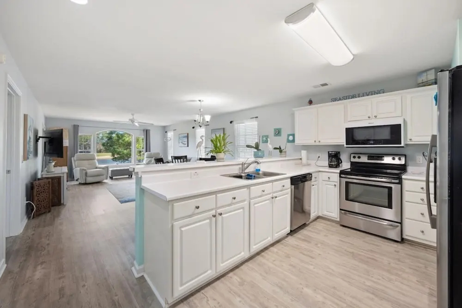 True Blue, A Perfect Retreat For Golf Enthusiasts And Those Seeking A Relaxing Getaway. 2 Bedroom Condo by Peace Vacations