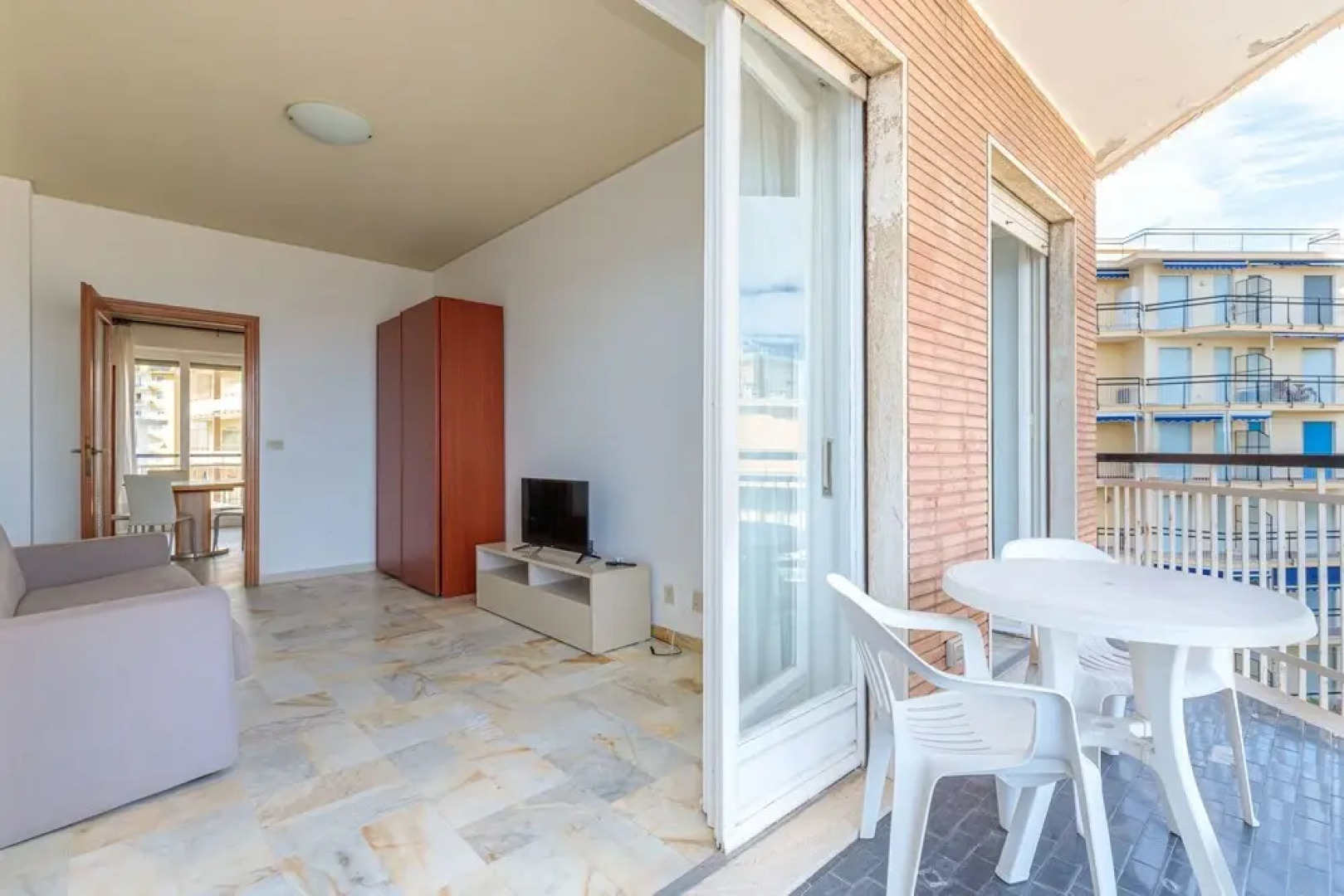 Grattacielo Vittoria 9 sea Front