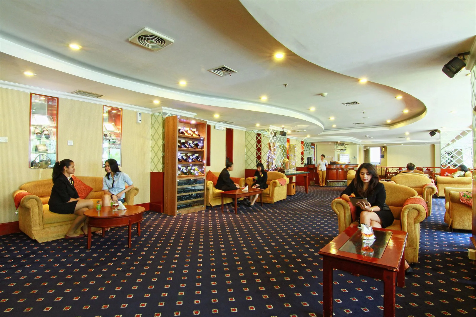 Grand Arkenso Parkview Hotel