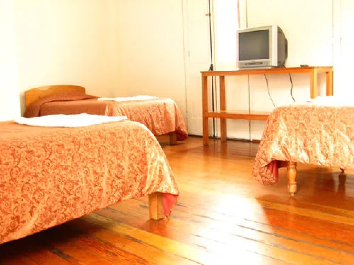 La Compañia - General Morán