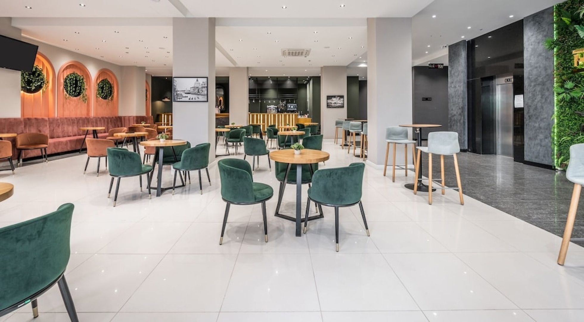 Signature BM Hotel Durres & Beach