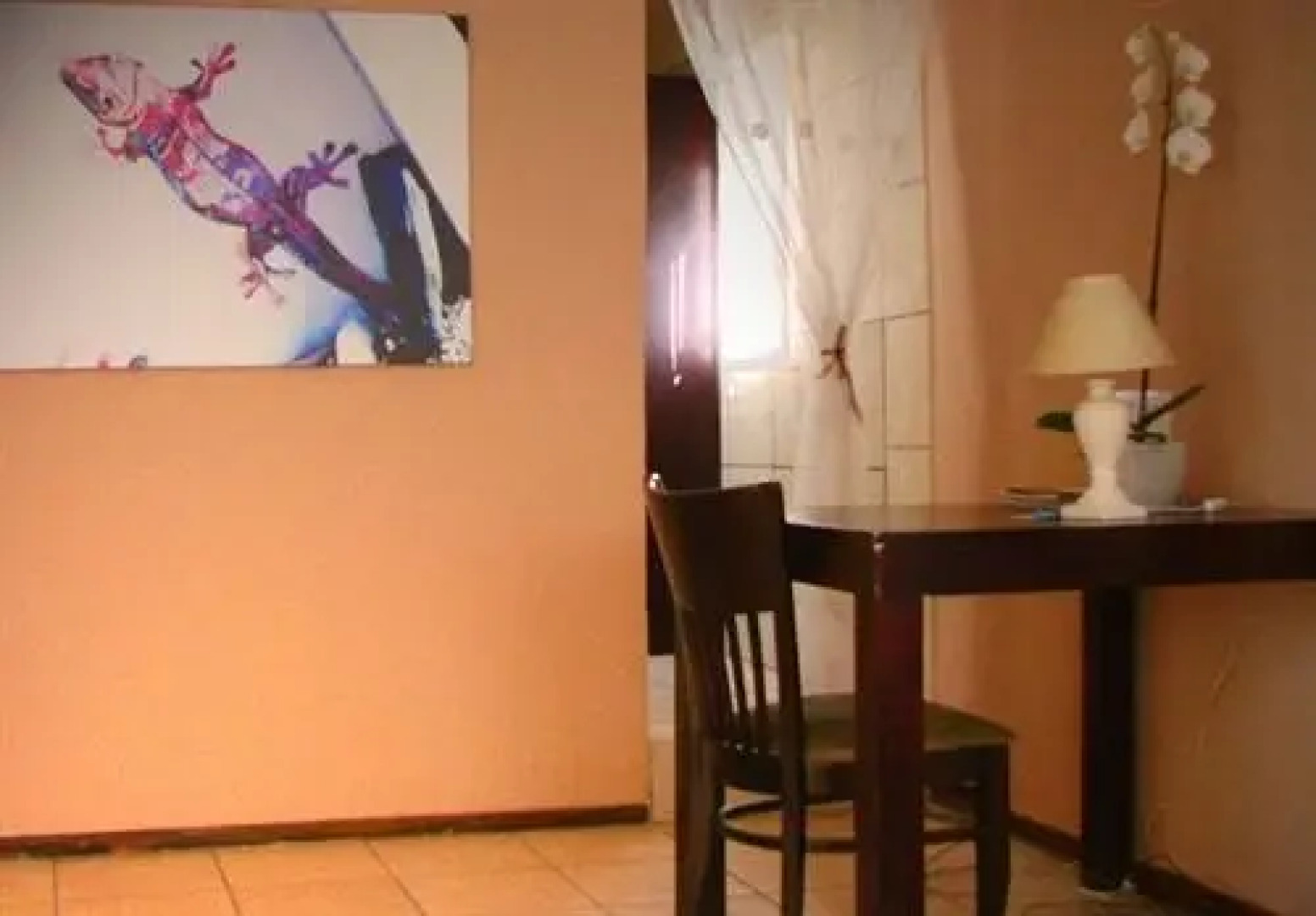 Akuwaiseni Guest House