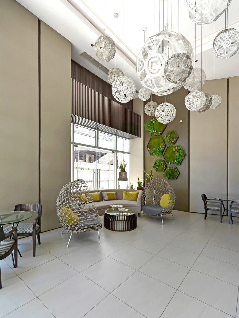 Currency Serviced Suites