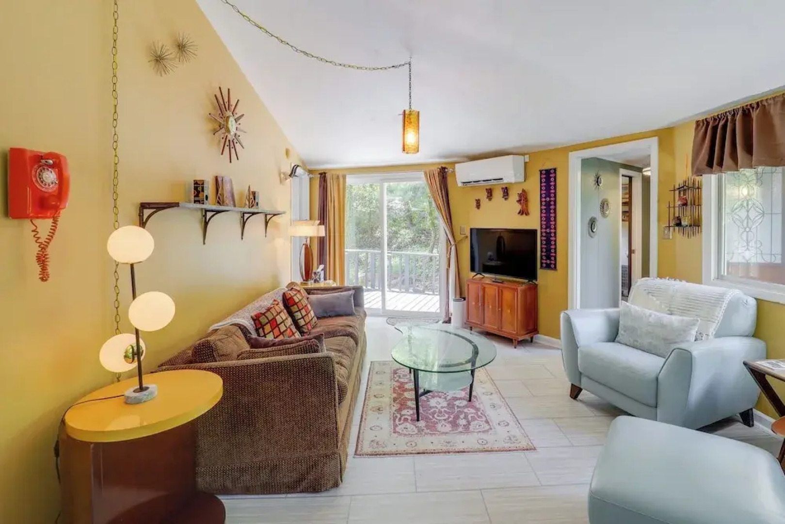 Quaint Vacation Rental w/ Porch in Banner Elk!