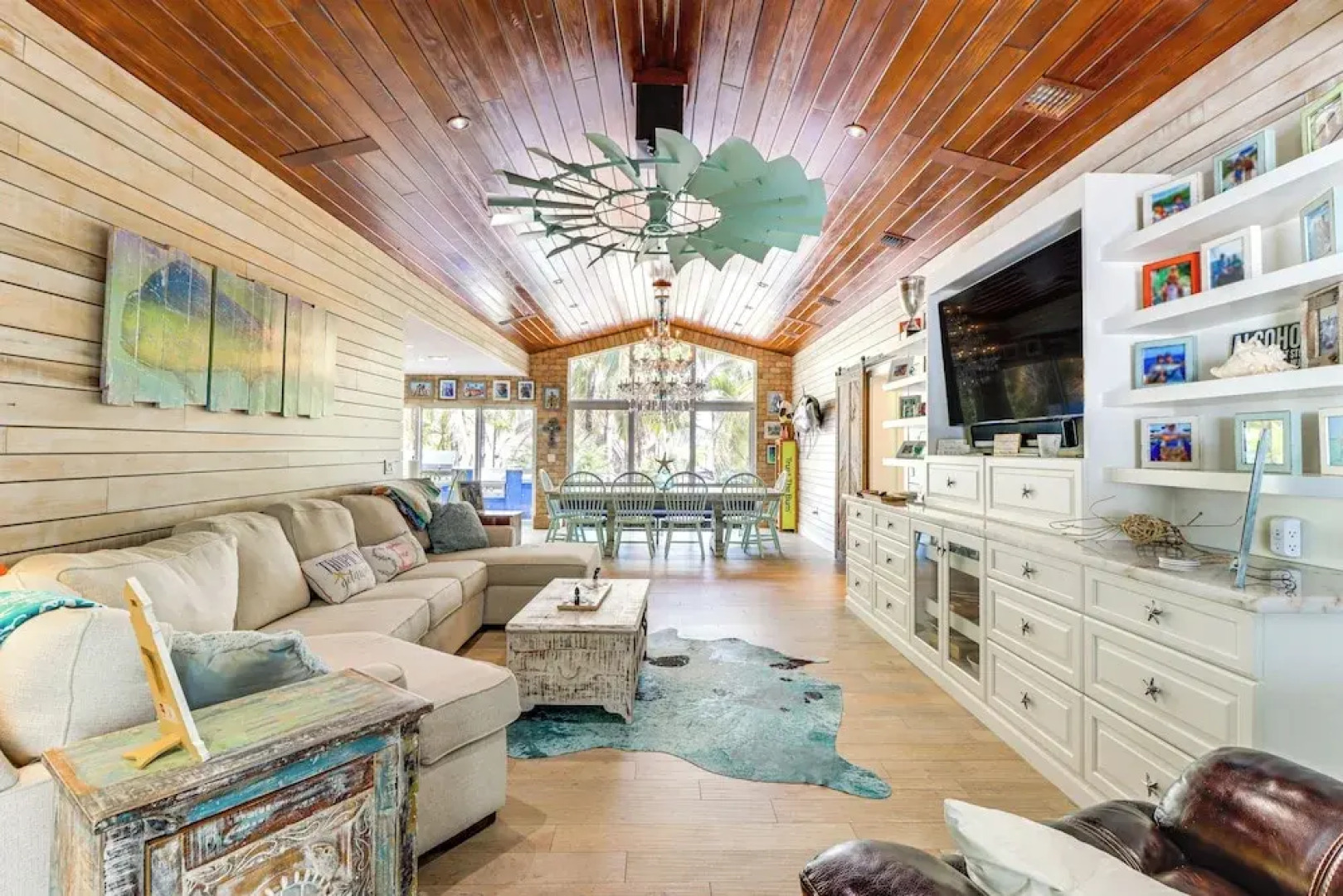 1 Mi to Dtwn: Oceanfront Gem w/ Resort Amenities!