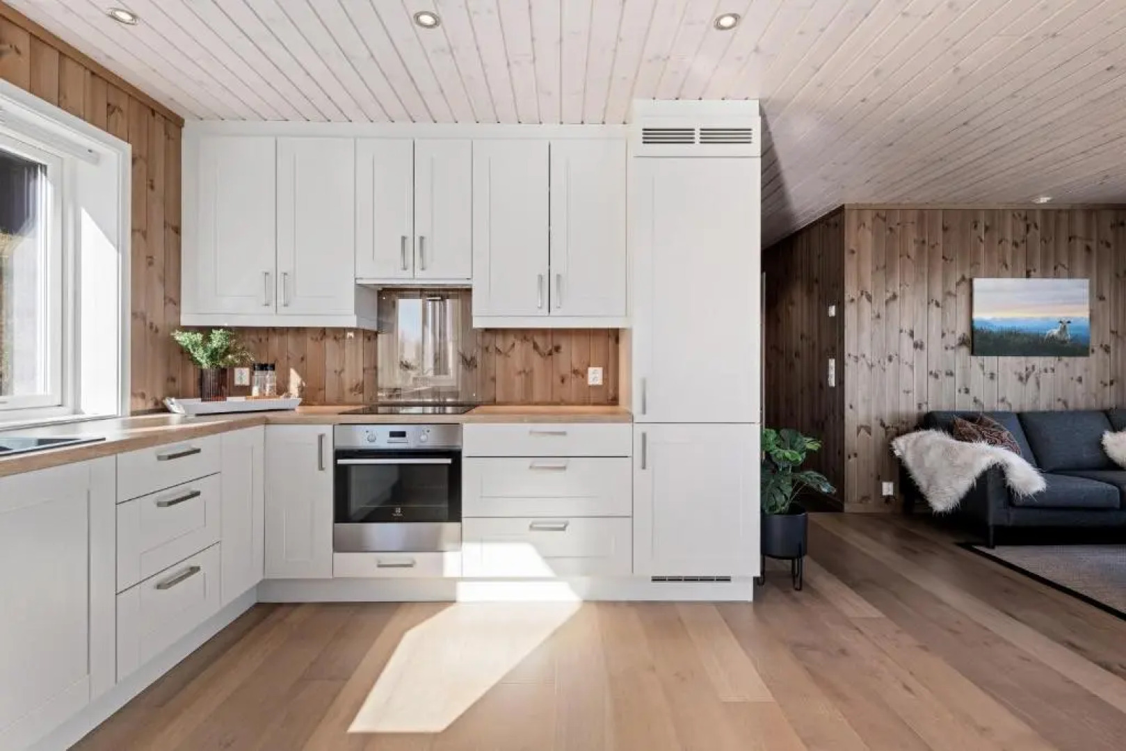 Golsfjellet - Bualie, milevis med sykkelveier, fiske og vannaktivitet, ski inn/ut til alpinanlegg og langrennsløyper.