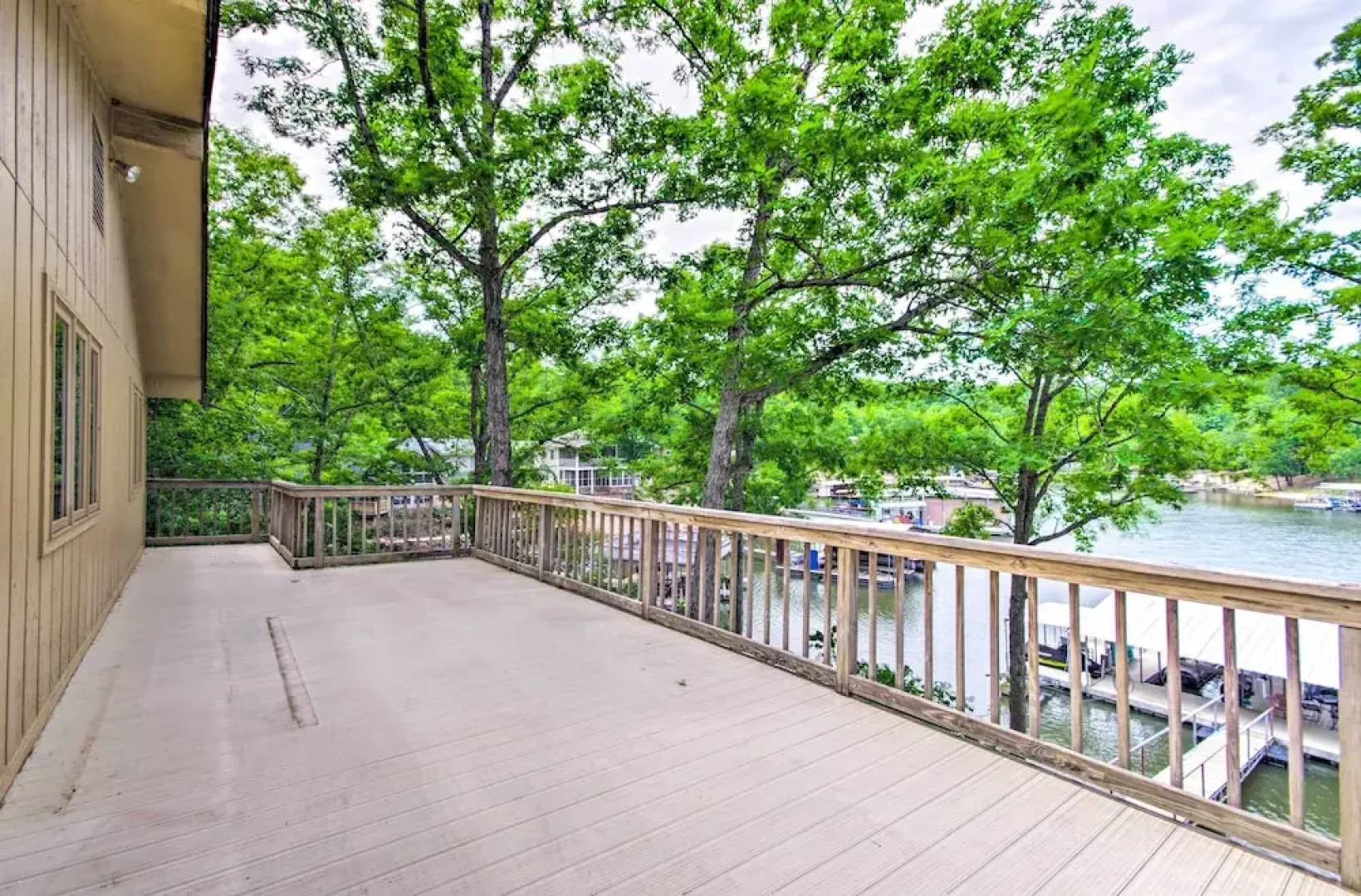 Porch, Dock & Deck: Lake of the Ozarks Oasis!