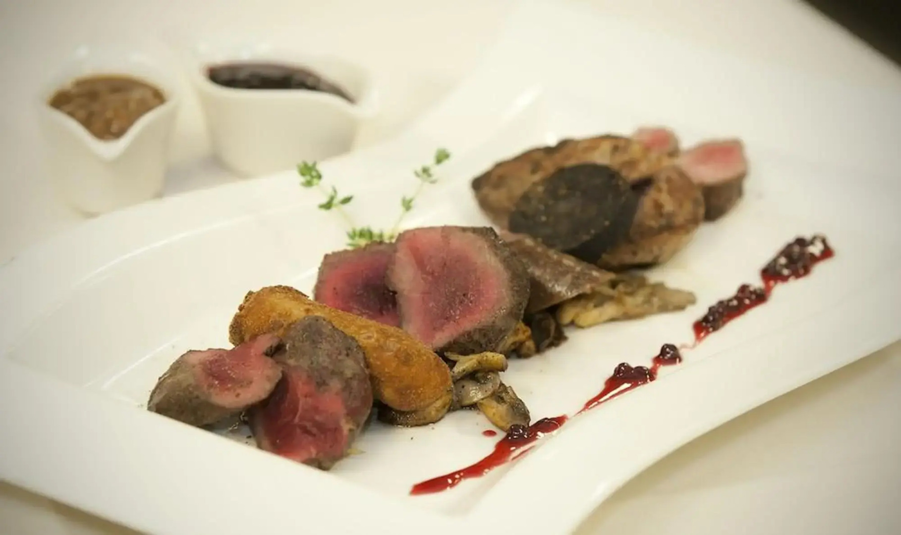 Hotel, Sportsbar & Brasserie Dorhout Mees