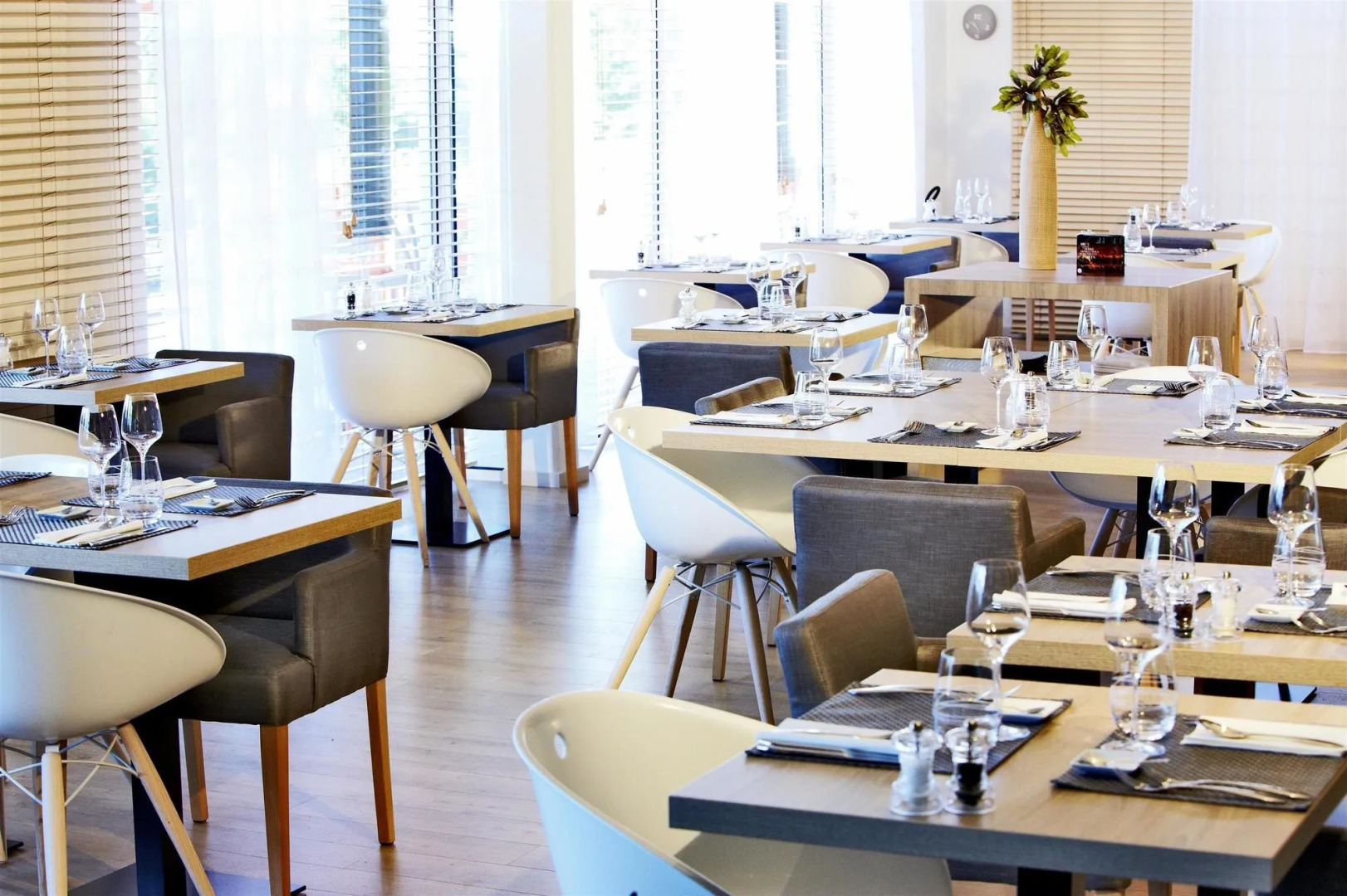 Kyriad Prestige Vannes Centre - Palais Des Arts