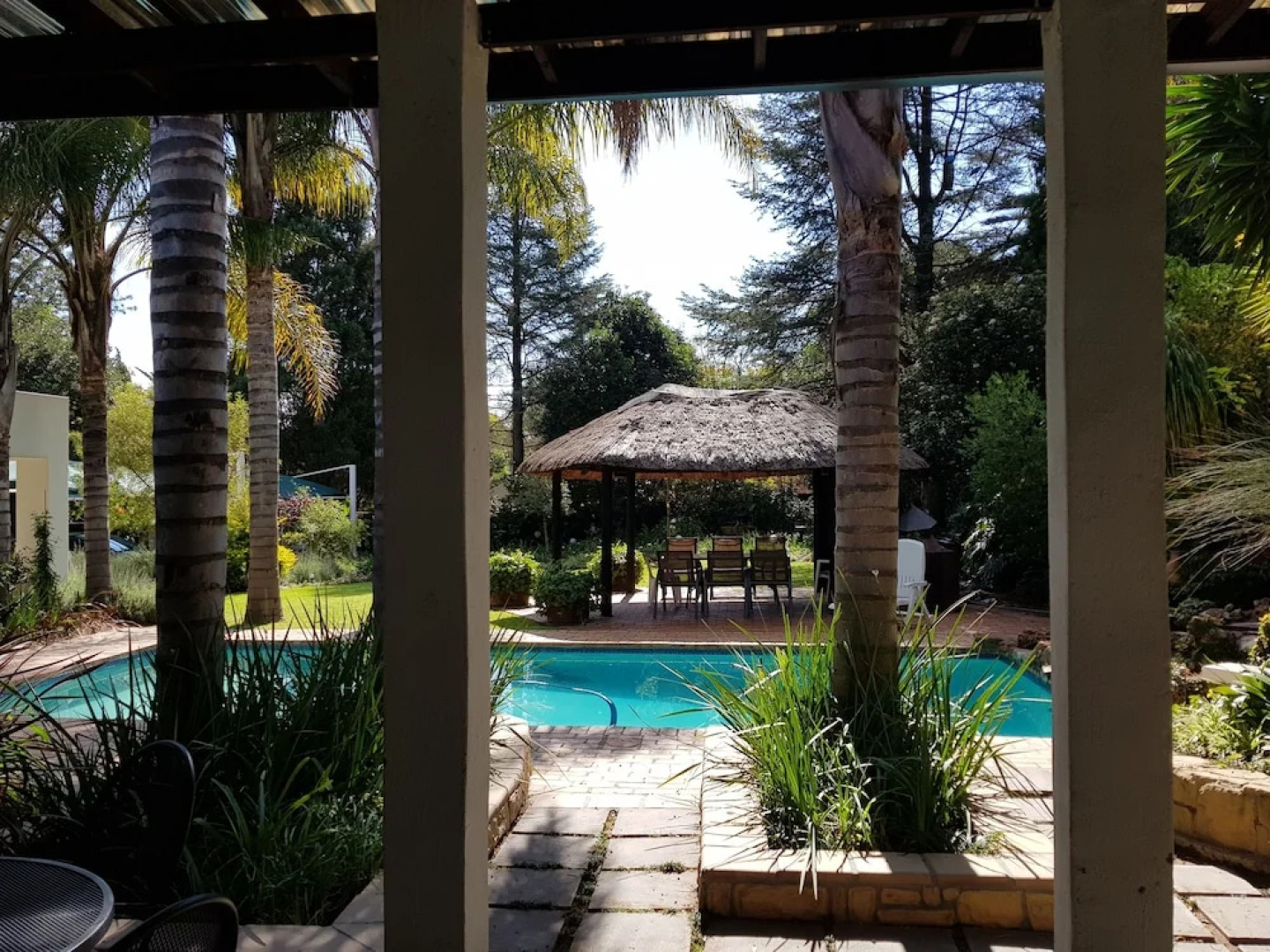 Six Valk Avenue Guest House