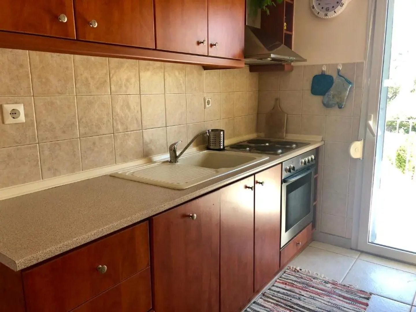 Gerakini 2BR Apt with Shared Pool
