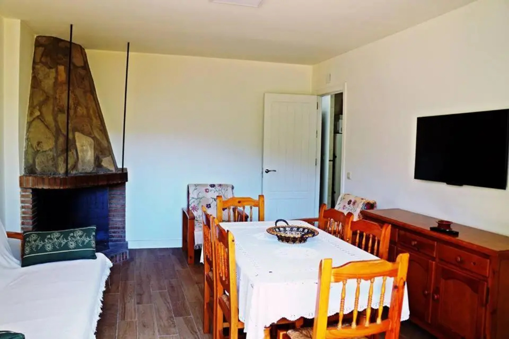 El Carrascal, 2 Llaves, Rural