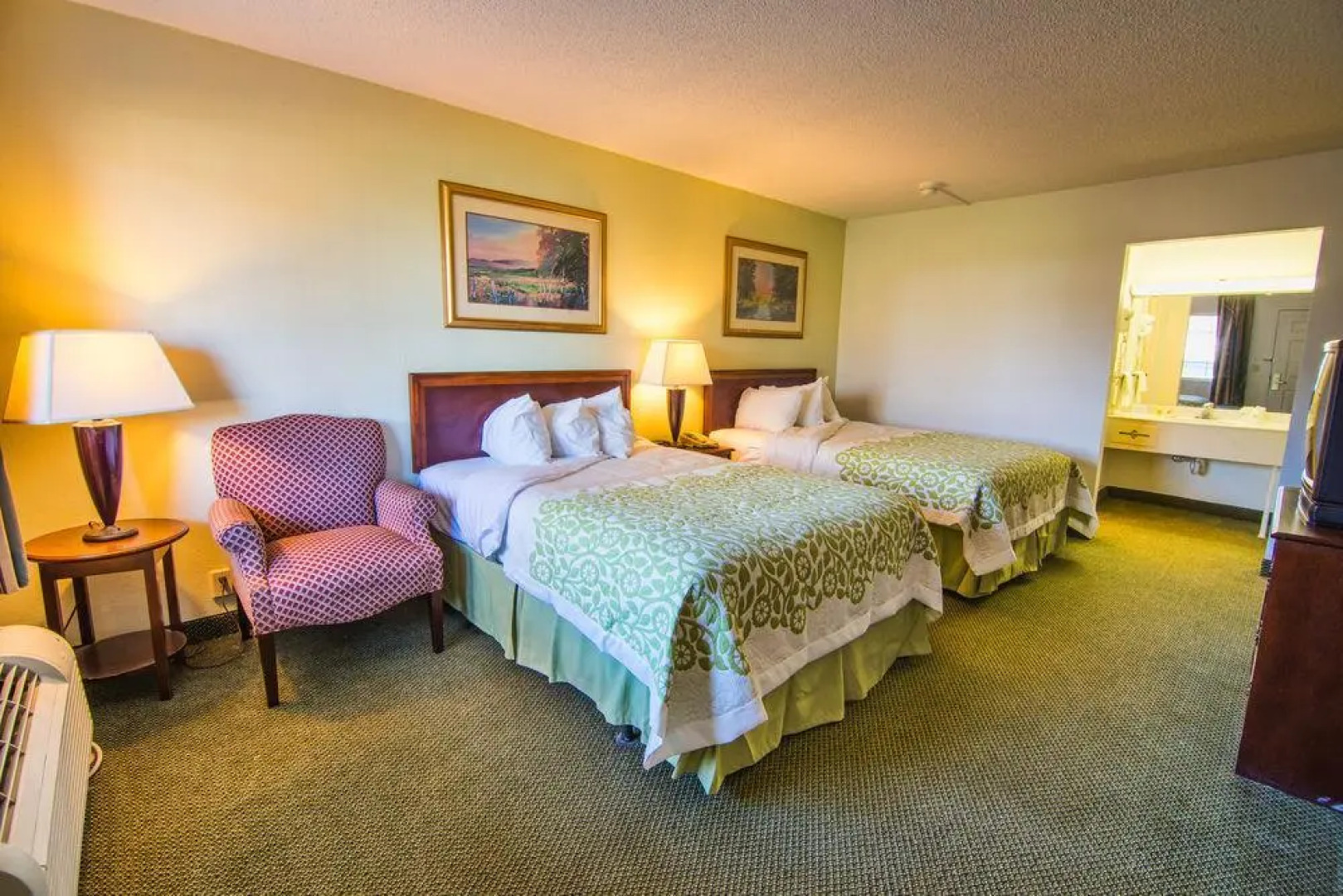 莱瑟姆戴斯套房酒店/北阿尔巴尼(Albany Airport Hotel)