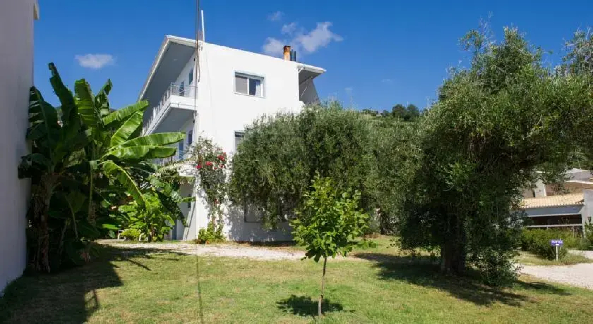 Studios Avra