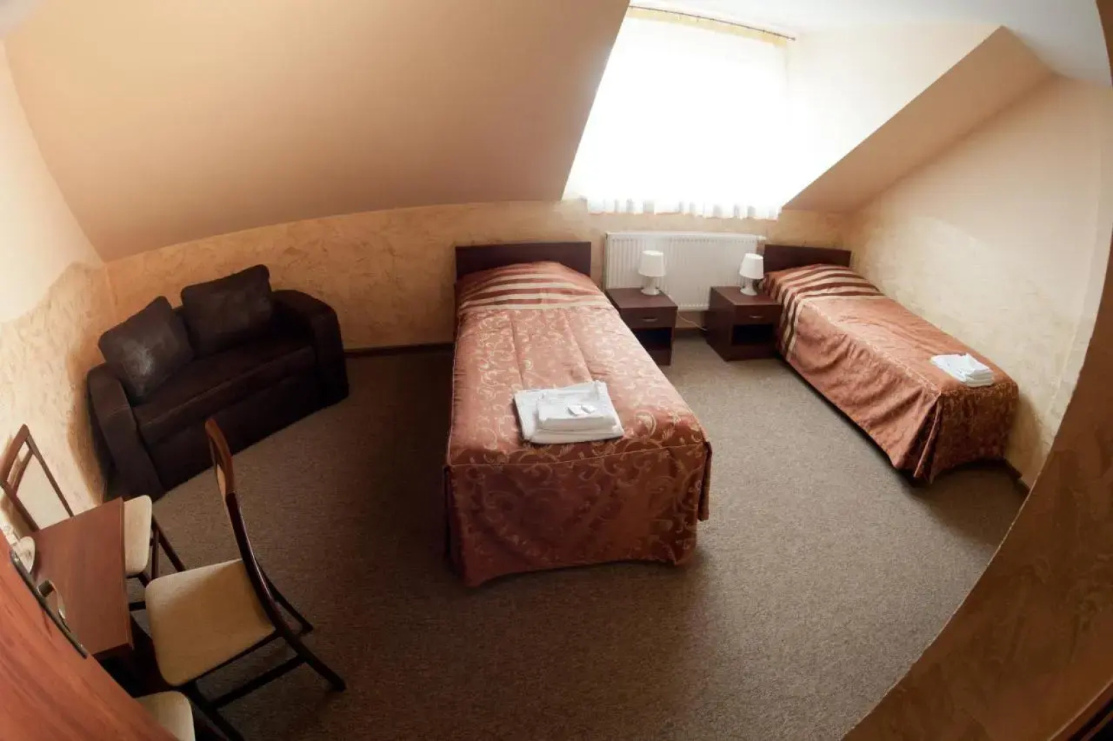 Hotel & Restauracja Okrąglak