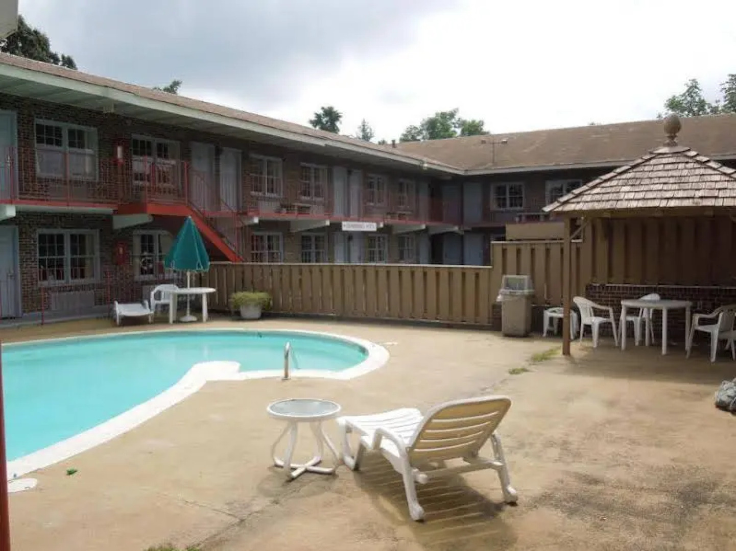 Travelodge Williamsburg Central