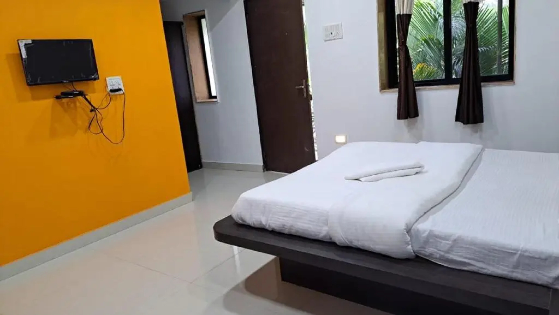 Shivar Garden Resort