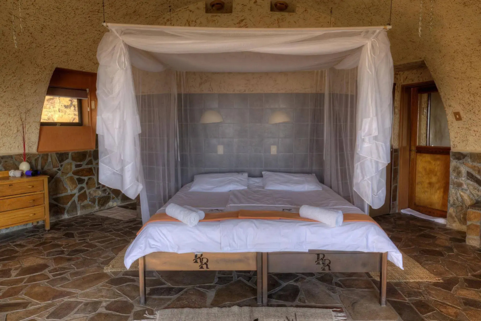 Rostock Ritz Desert Lodge