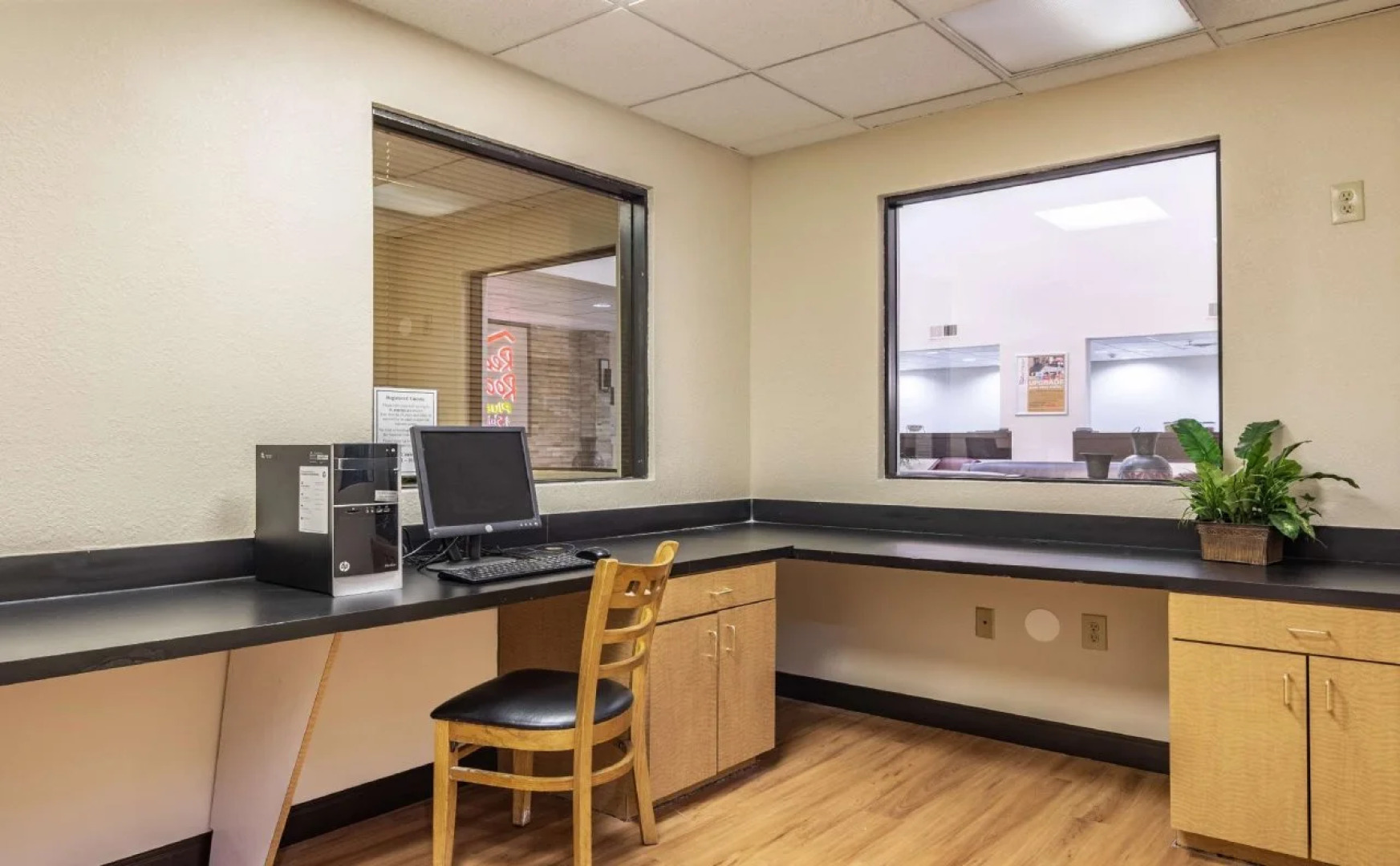 Red Roof Inn PLUS+ & Suites Atlanta Airport South