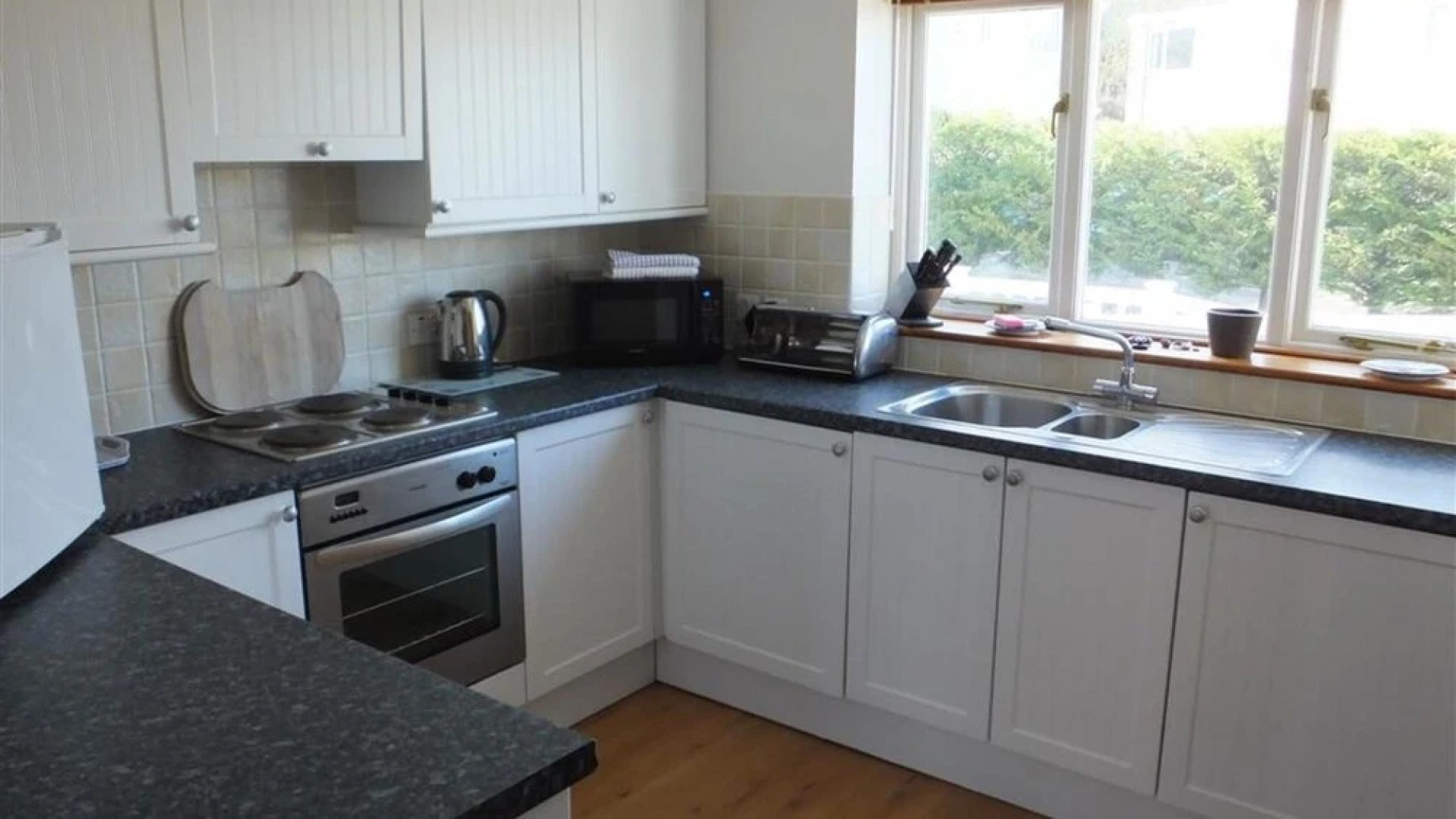 Freshwater Bay Hol Vge 14