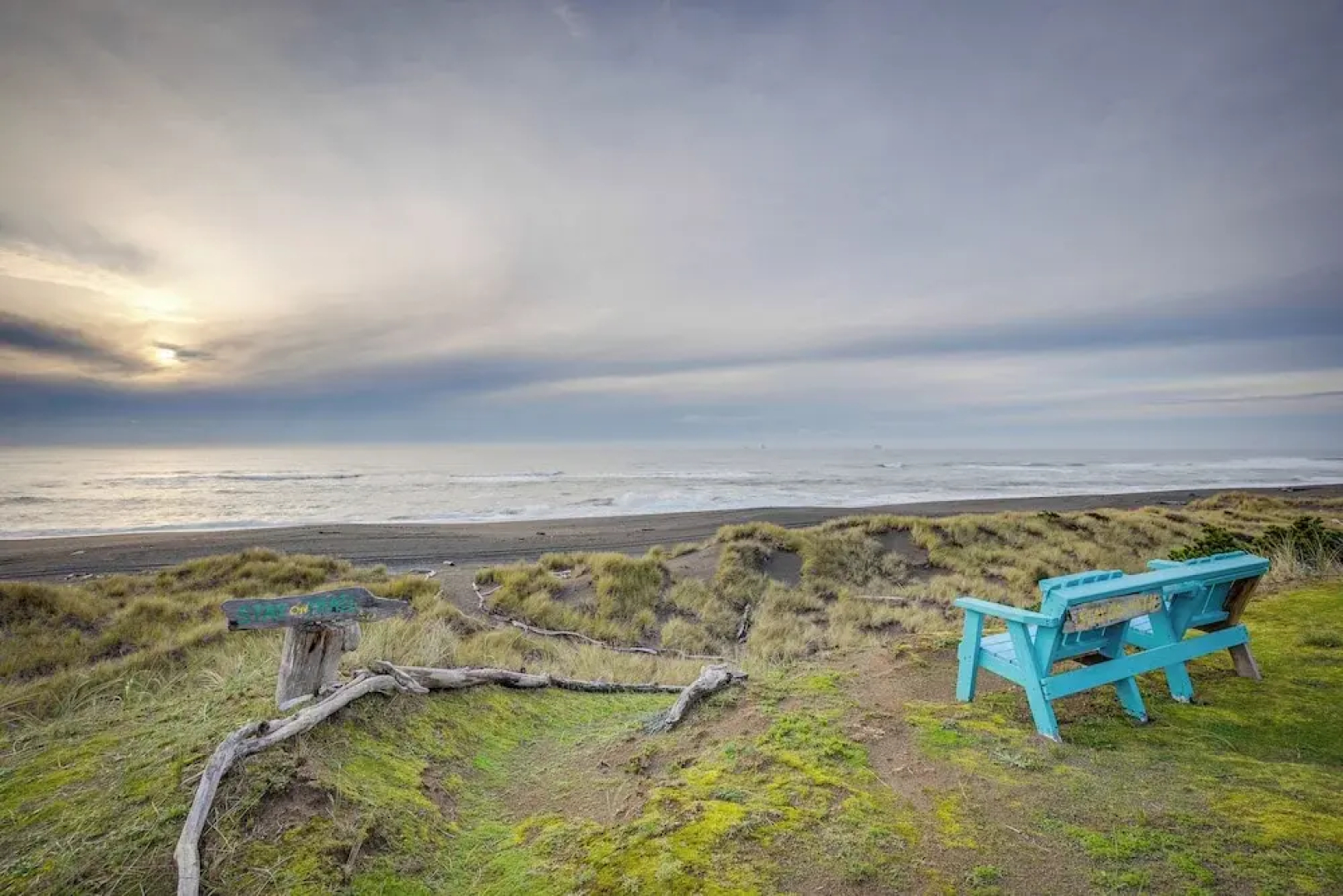 Oceanfront Home in Port Orford: The Lighthouse