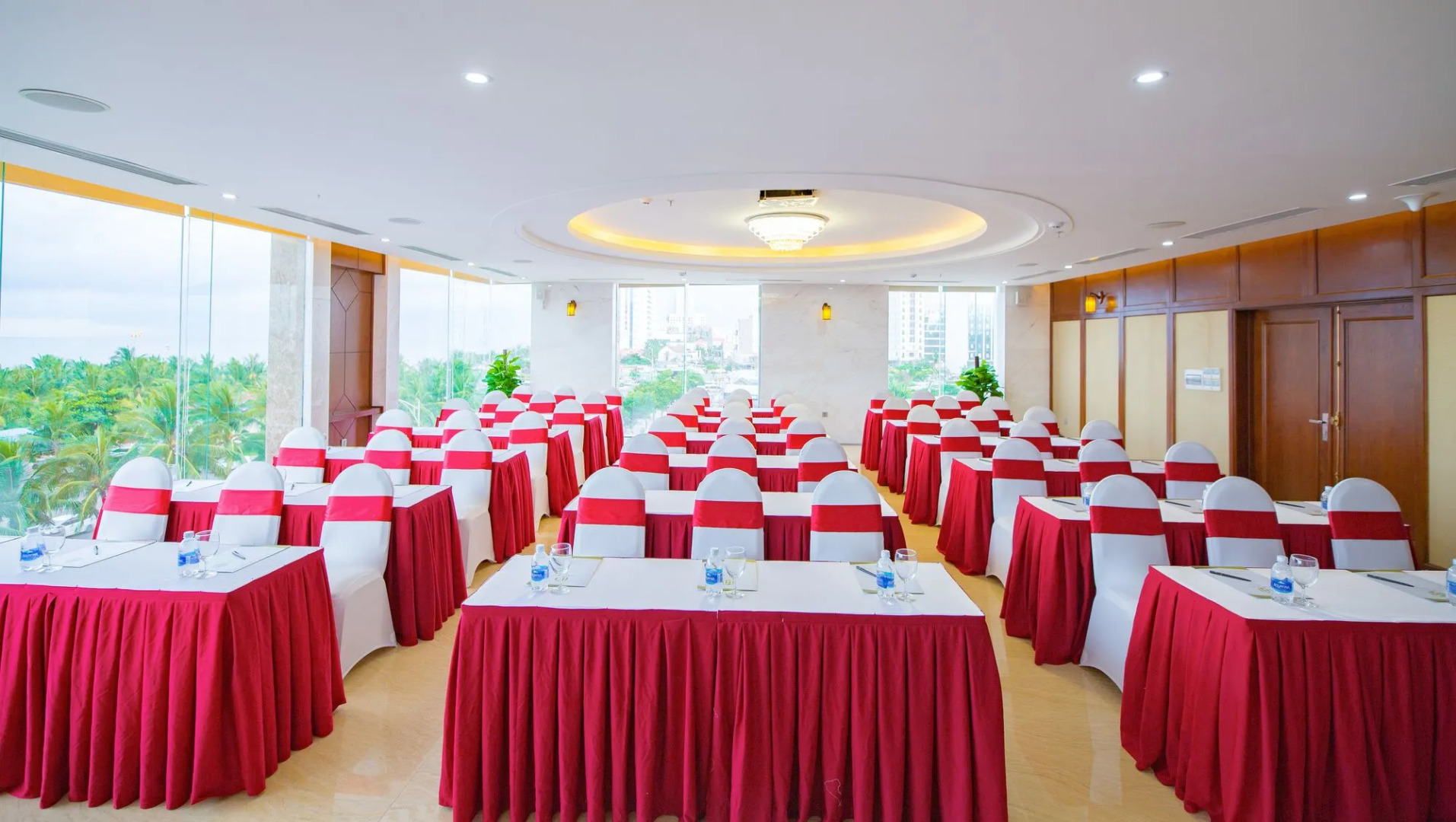 Le Hoang Beach Hotel Danang