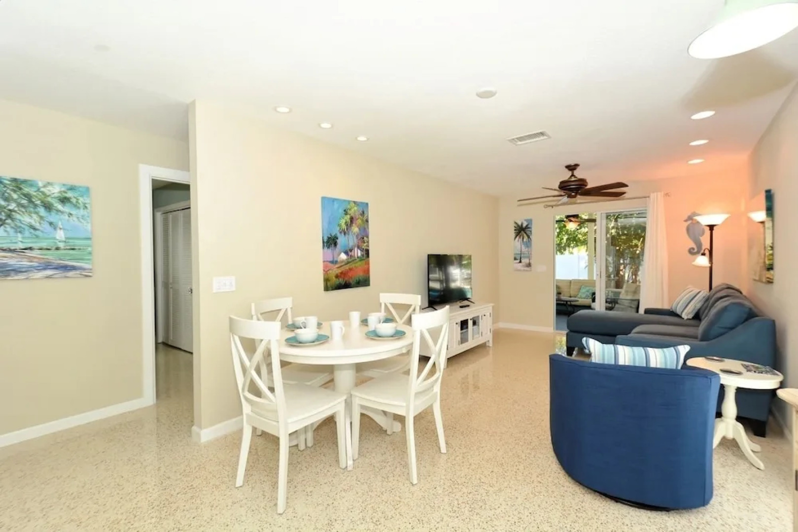 Minnow 2 2 Bedroom Villa by RedAwning