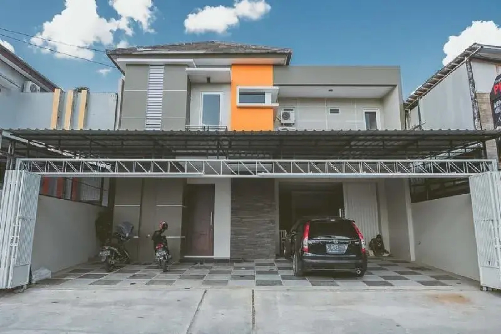 RedDoorz near Ambarukmo Yogyakarta