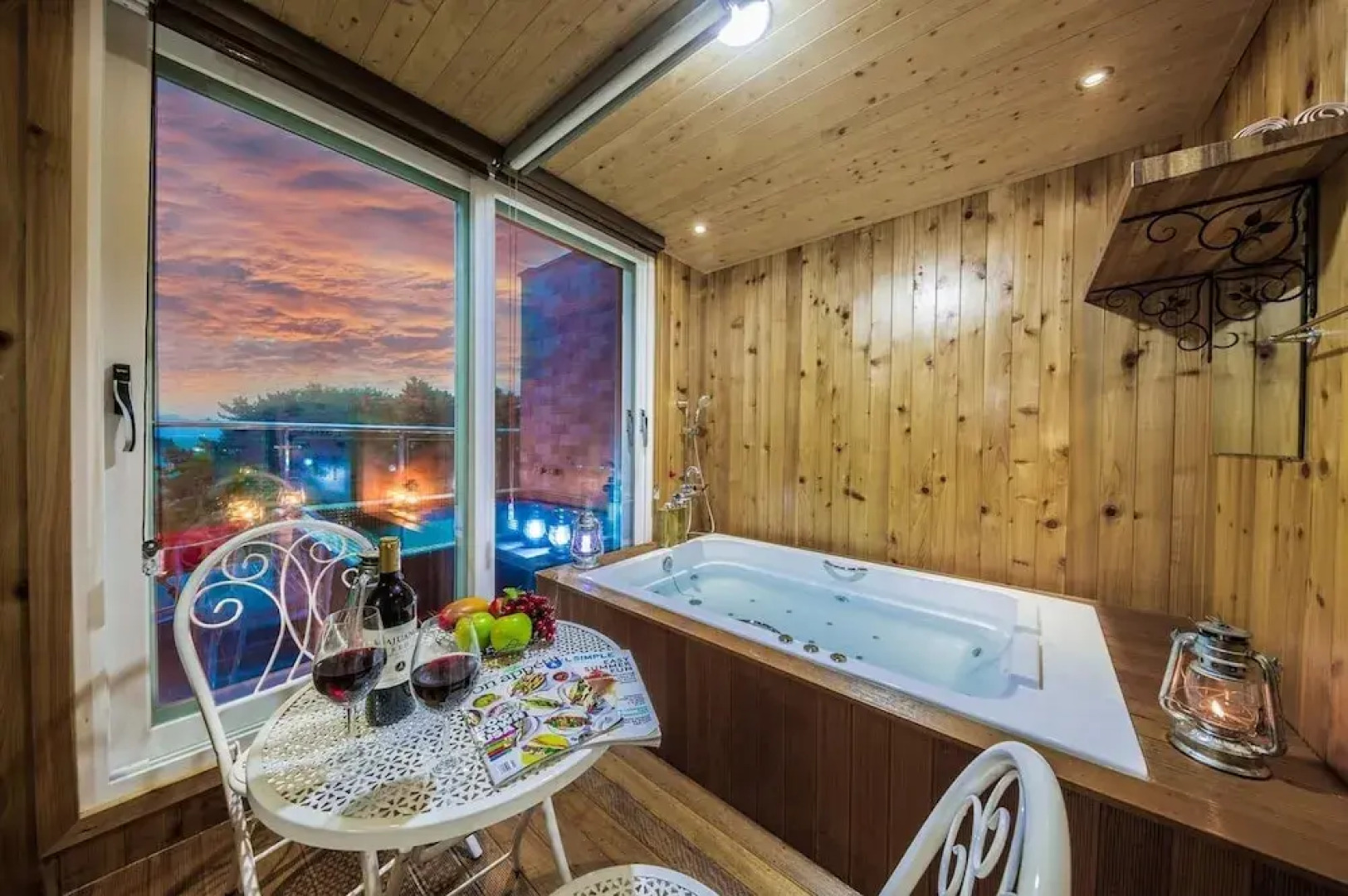 Tongyoung S468 Poolvilla