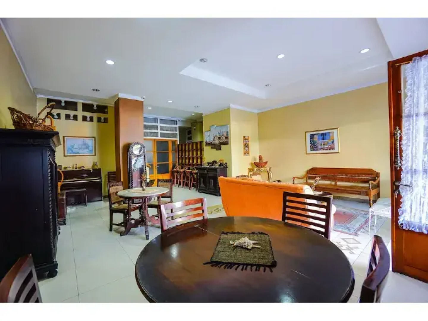 Bastiana Residence by OYO Rooms