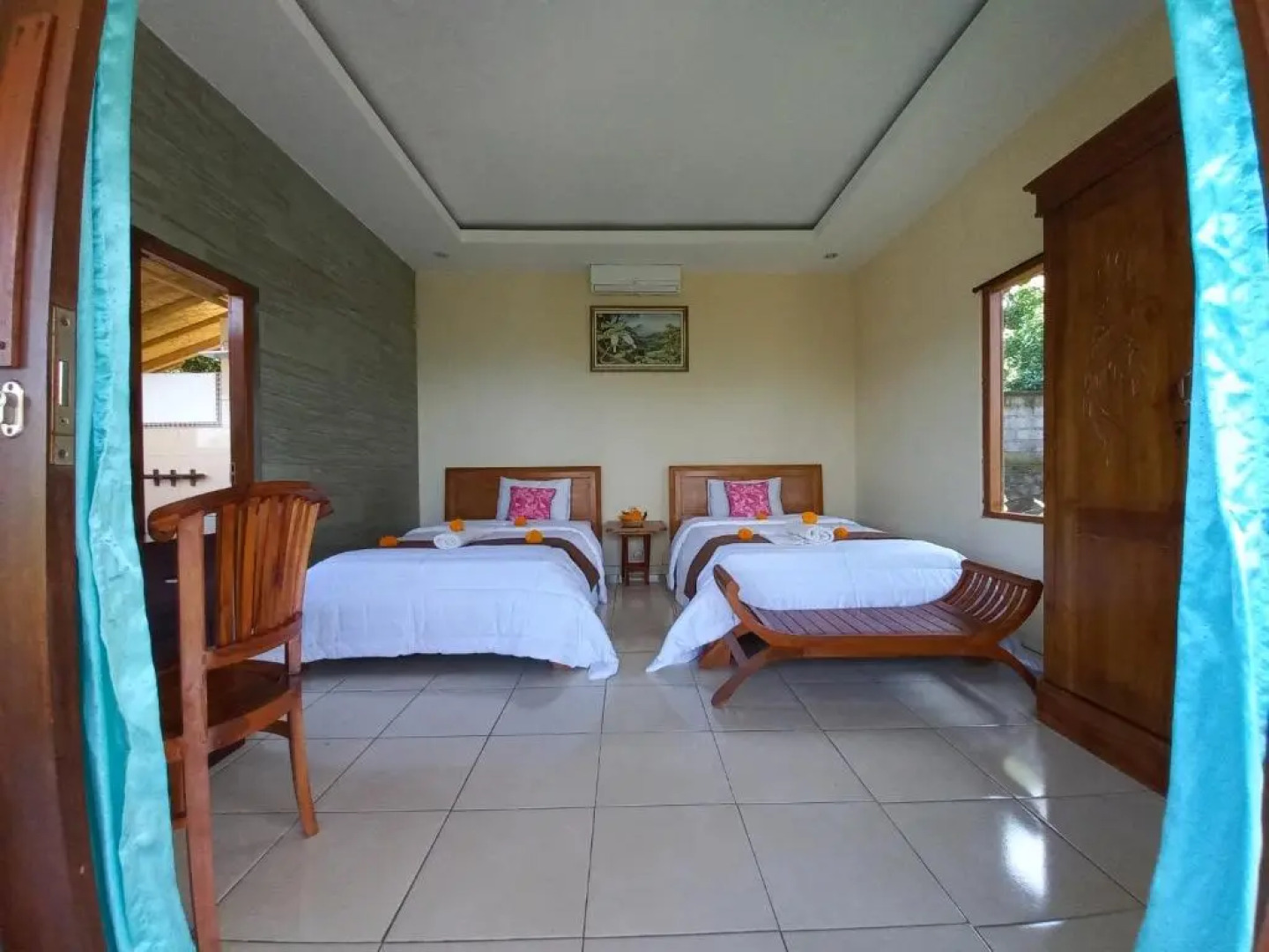 Frangipani Inn & Restaurant