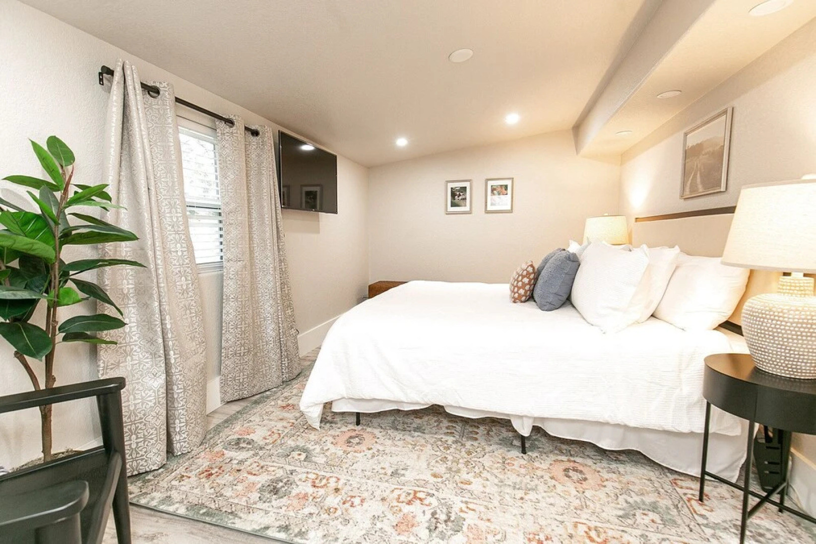 Luxury Retreat Cowboy Pool and Fire Pit With 6 Mins to Town