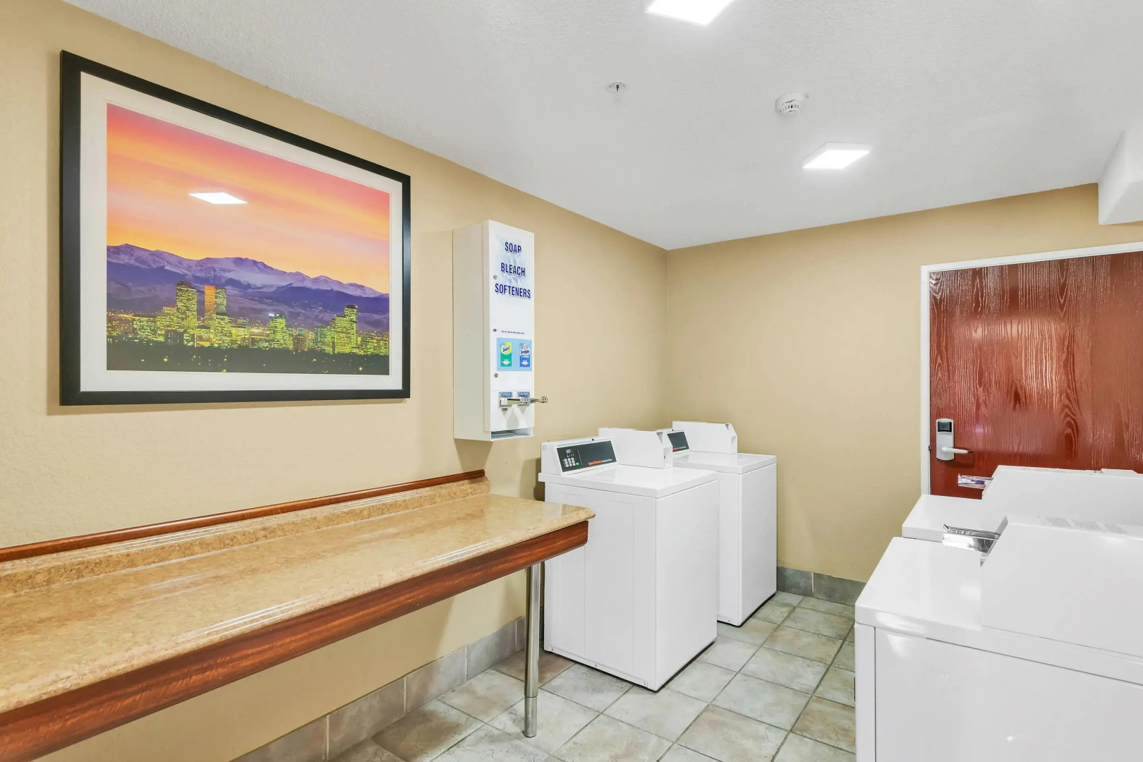 Comfort Suites Lakewood - Denver