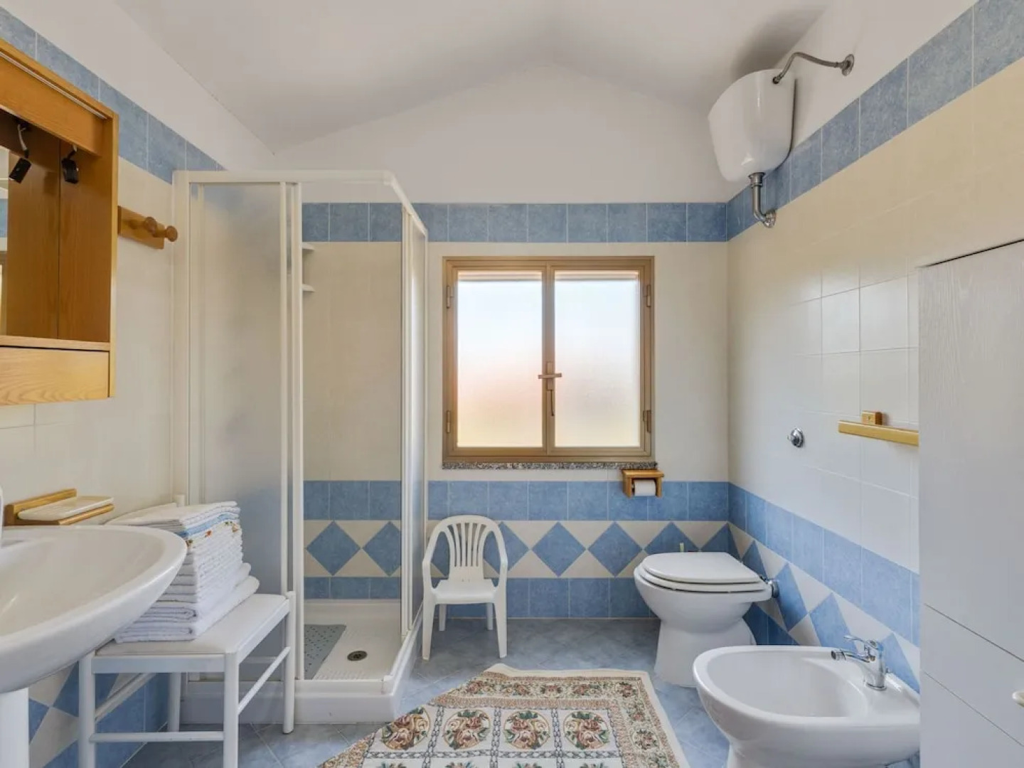 Lovely Holiday Home in Tresnuraghes near Sea