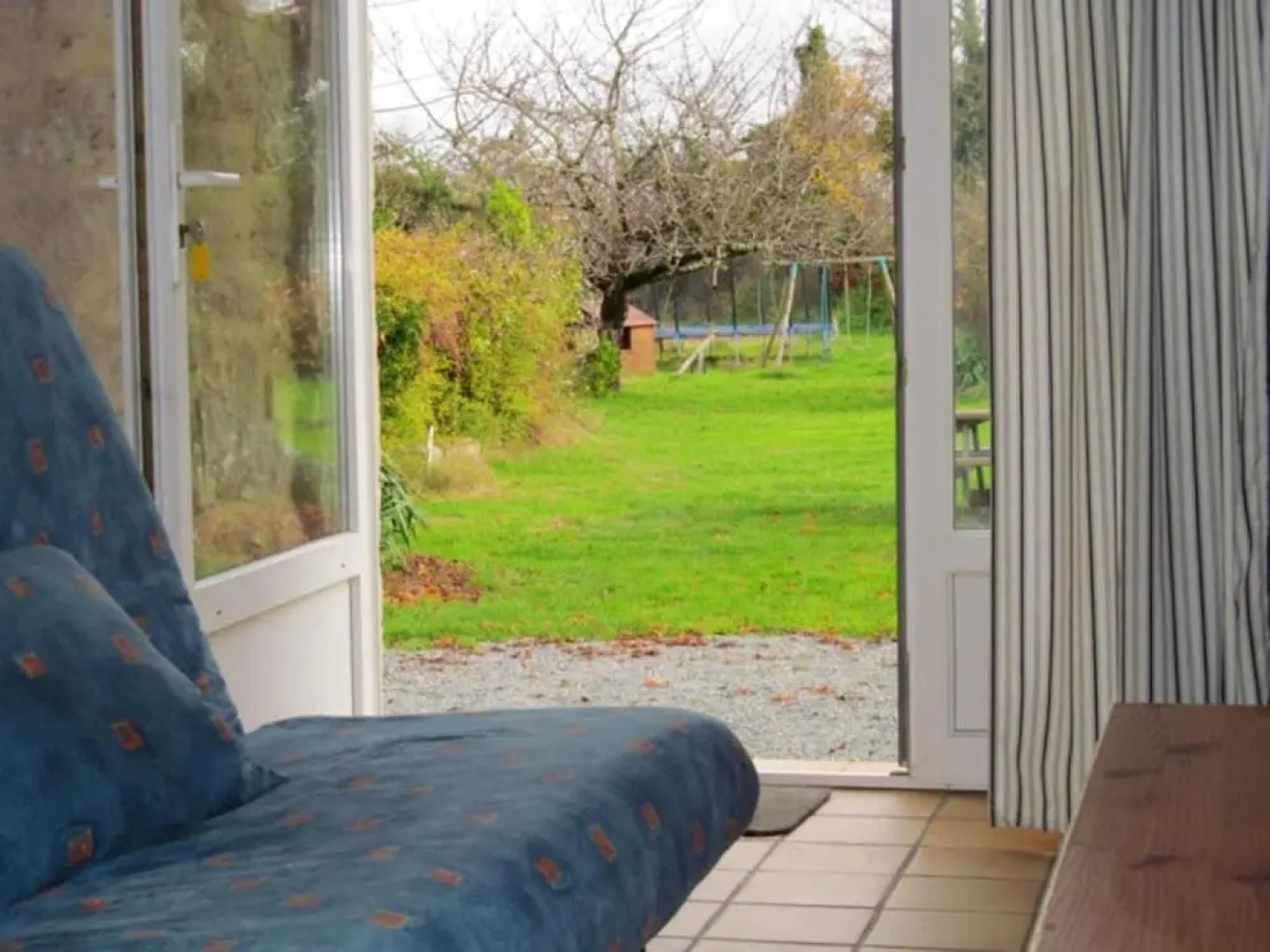 Apartment With one Bedroom in Blaignac, With Shared Pool, Furnished Garden and Wifi