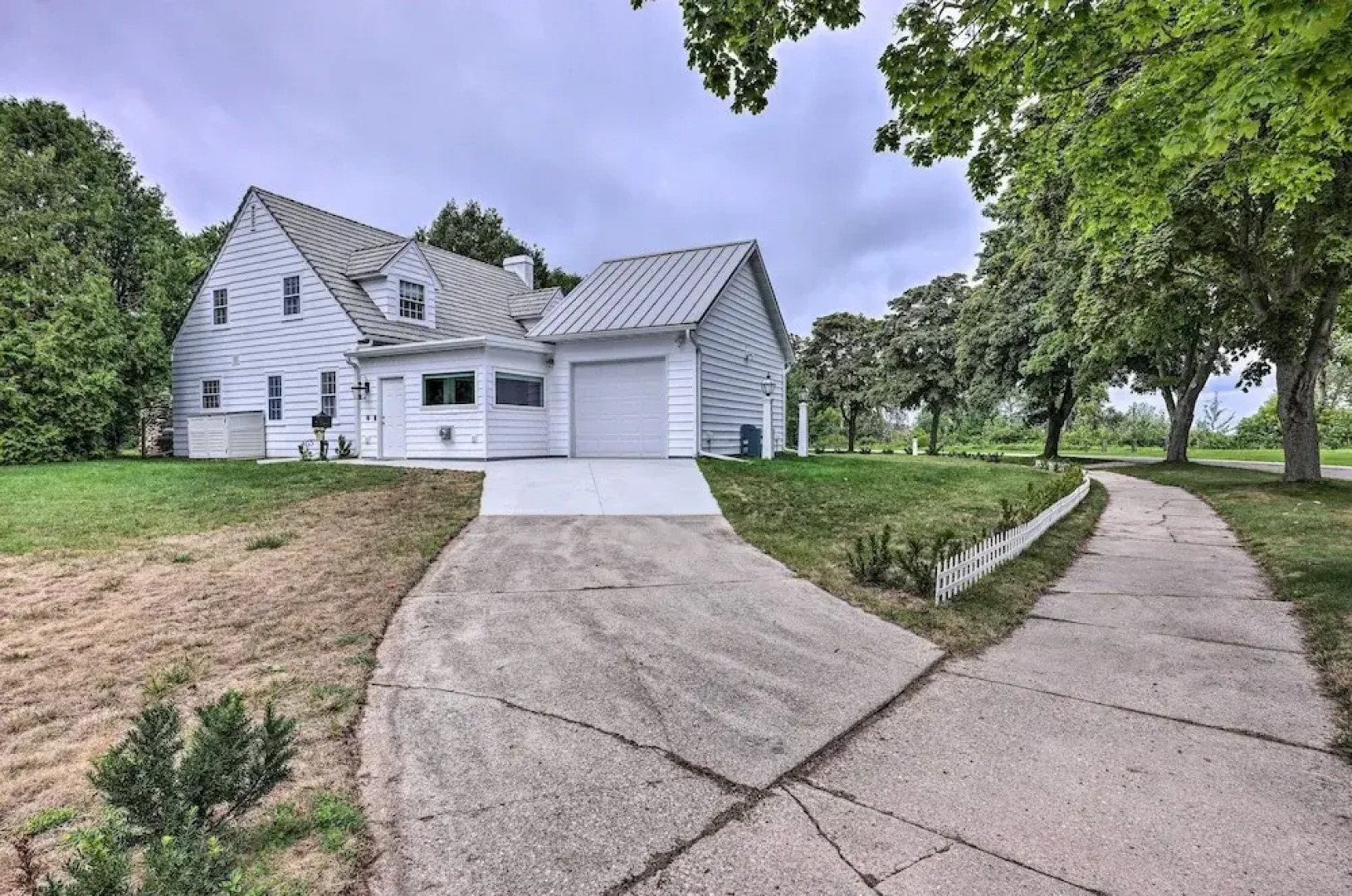 Sheboygan Home w/ Views of Lake & Lighthouse!