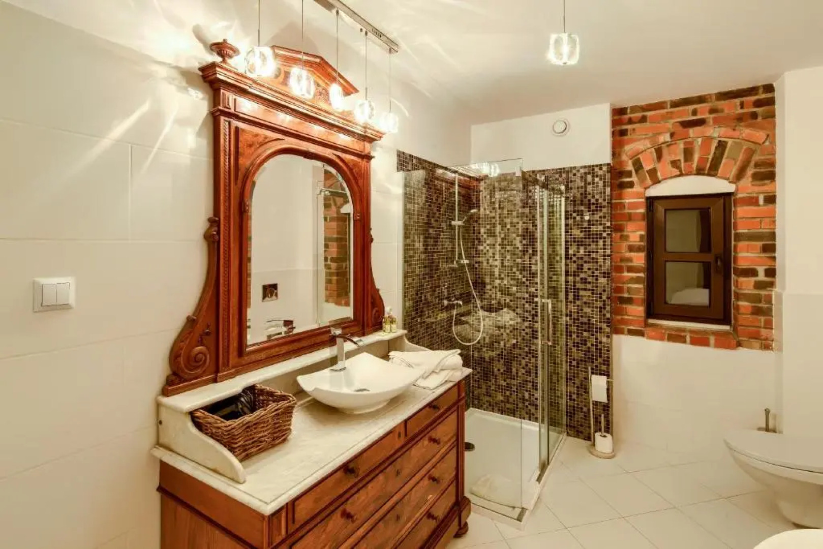 Folwark Białych Bocianów