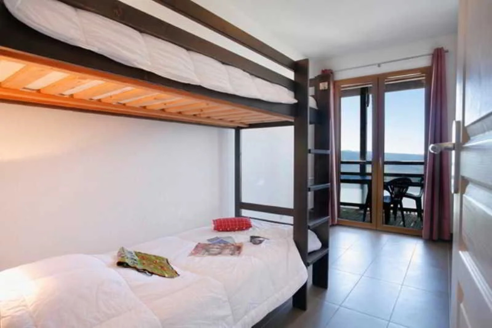 Lagrange Prestige, Le Pic De Lours