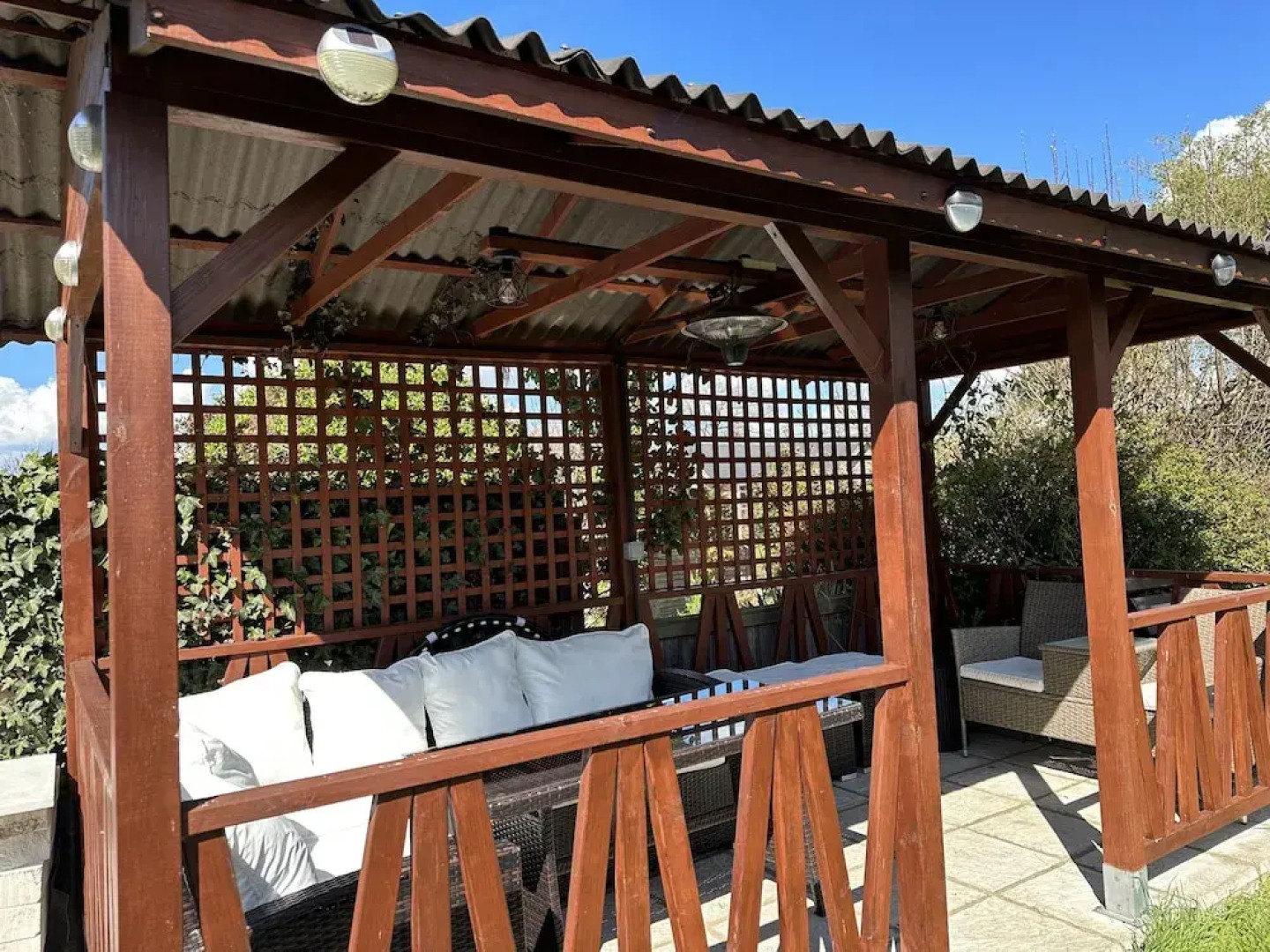 Remarkable 3-bed House in East Cowes