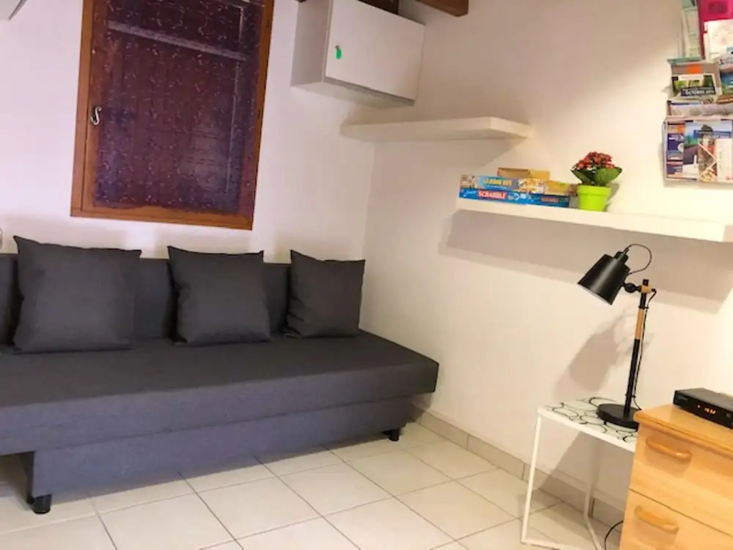 House With one Bedroom in Saint-martin-de-brômes, With Shared Pool and Enclosed Garden