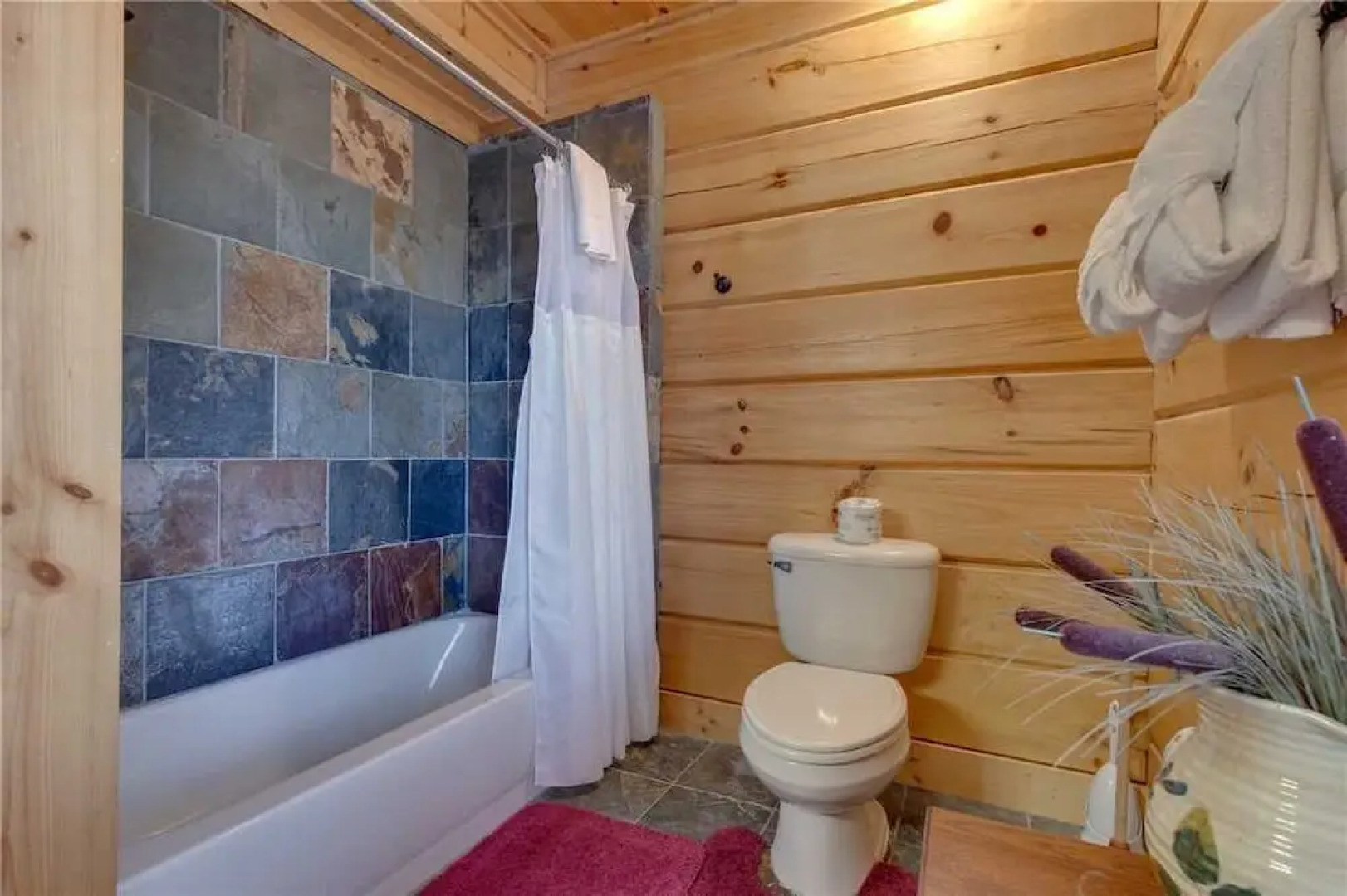 Clear Blue Morning - Three Bedroom Cabin