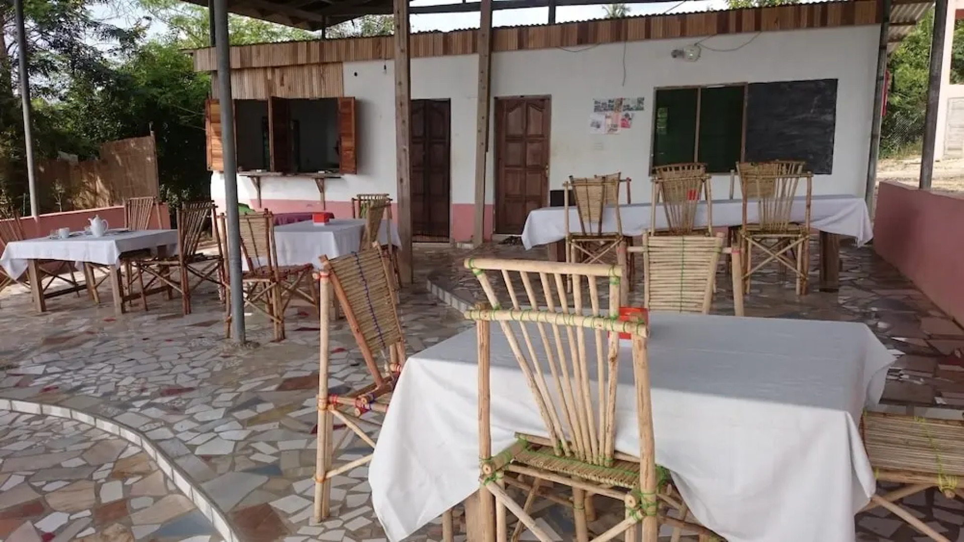 Busua Paradiso Beach Resort